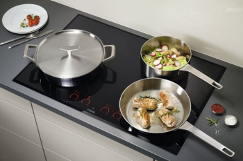 Vgrajena indukcijska kuhalna plošča